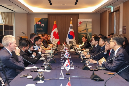 2년 만에 방한 '팀 캐나다'…韓-캐 에너지·잠수함 협력 논의_이재헌