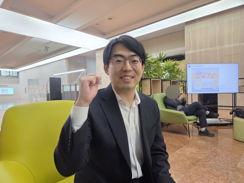 [금융가 사람들] 금융위 1등 사무관, 포상금 1천만원 어디에 썼을까_신민경