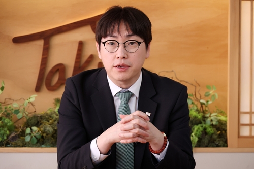 [인터뷰] 하정우 "연내 GPU 추가 공급…李, AI기업 도울 방안 매일 물어"_정지서