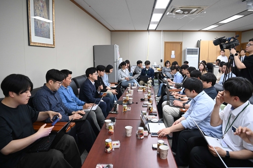 산업장관, 삼성전자 파업에 "반도체, 유일한 국가 경쟁력…성숙한 결정 당부"_주동일