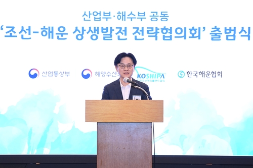 김정관 산업통상부 장관