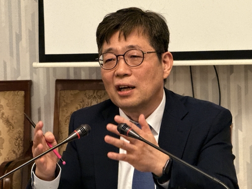 유상대 한은 부총재 "5월 금통위서 금리 인상 시그널 가능성 있다"_손지현