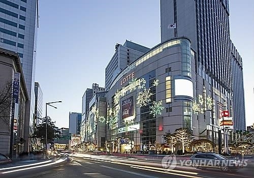 롯데쇼핑, 1Q 영업익 2천529억…"백화점부문 고성장"(종합)_김용갑