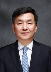 김진일 금통위원 "중동 전쟁에 인플레 우려 확대…대내적으로 양극화 문제"_노현우