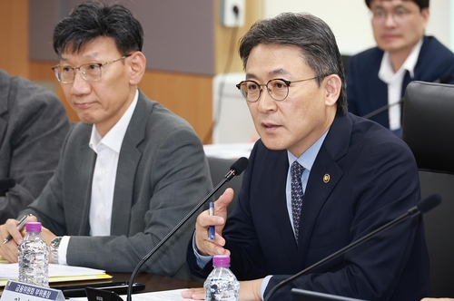 권대영 "생산적금융 실적 연차보고서에 공개하고 KPI 반영하라"_윤슬기