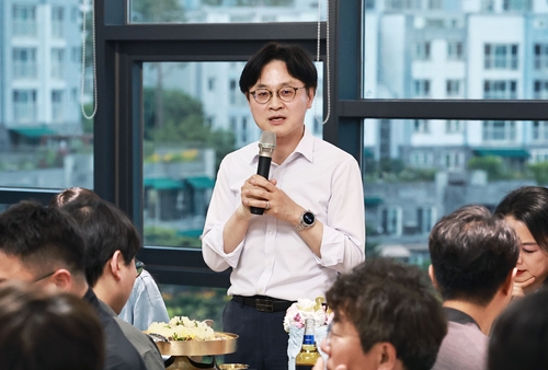 김정관 산업통상부 장관