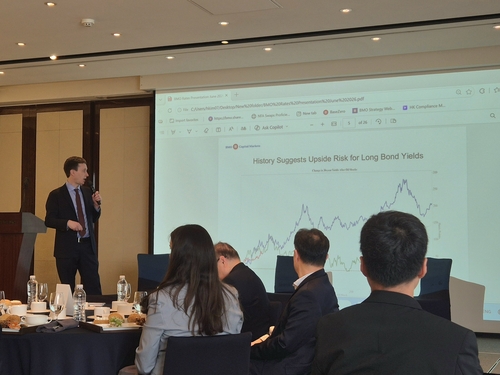 한국 찾은 BMO 이안 린젠 "美 10년물 금리, 연말 3%대로 하락…연준 당분간 동결"_김지연