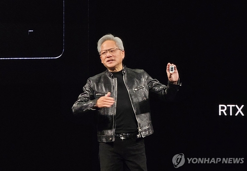 젠슨 황 엔비디아 CEO, 7일 두산베어스 홈경기 시구…박정원 회장 시타_이재헌