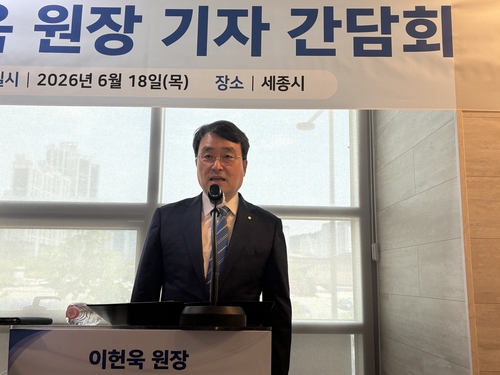 부동산원장 "실거래가 기준으로만 통계 낼 순 없어"_정필중