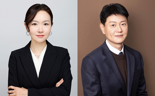 김나영 한미약품 혁신성장부문장(왼쪽)과 최인영 한미약품 미래성장부문장