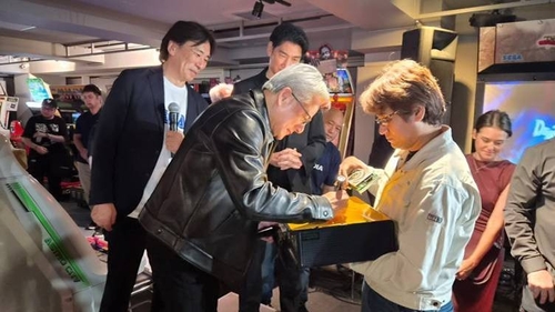 젠슨 황 엔비디아 CEO가 일본을 방문한 모습