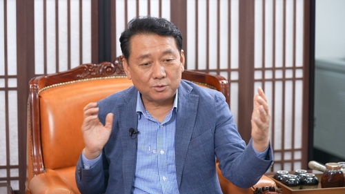 더불어민주당 소속 이광재 예산결산특별위원장.