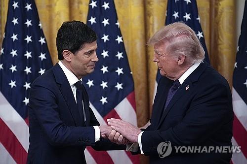 케빈 워시 미국 연준 의장과 도널드 트럼프 미국 대통령