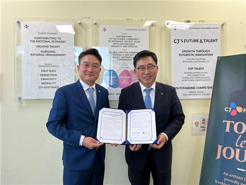 2023년 당시 안헌수 CJ푸드빌 미국법인 대표(왼쪽)