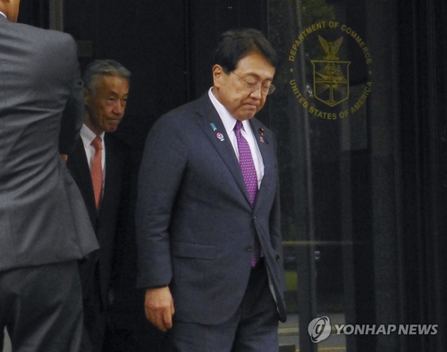 아카자와 료세이 일본 경제산업상