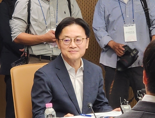 김정관 산업통상부 장관