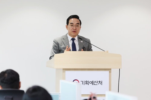 박홍근 기획예산처 장관, 기자실 방문