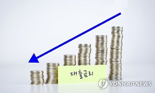 5대銀 예대금리차 8개월 만에 축소…대출금리 하락폭 예금 넘어_한상민