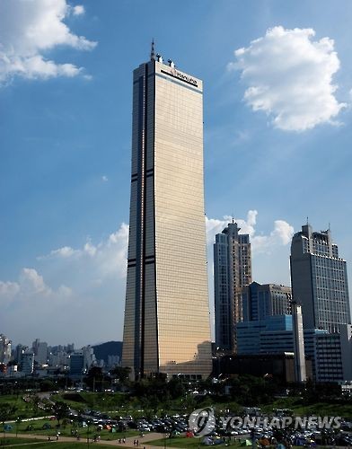 '손정의 동생' 펀드 '단골 LP'된 한화생명_양용비