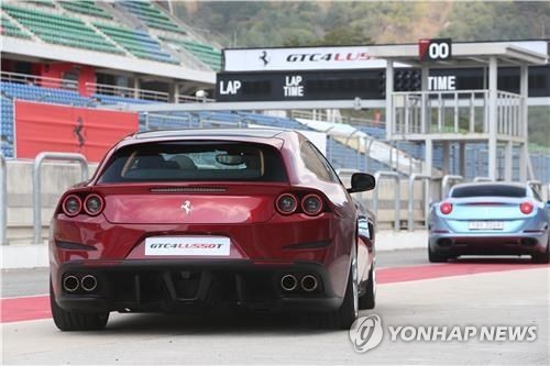 페라리, 젊은층 신차 구입 점증…40대 이하 40%_이장원