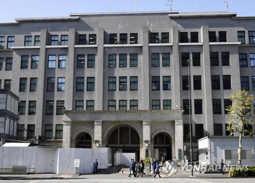 日 재무관 환시 개입 관련 "노코멘트…지금은 작업 중"_문정현