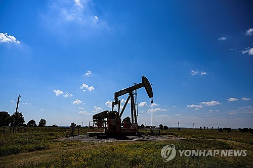 [뉴욕유가] 중동 긴장 주시하며 하락…한주간 1.2%↑_윤영숙