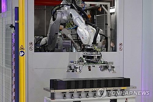 독일 10월 산업생산 전월비 0.4% 감소…예상치 하회_강수지