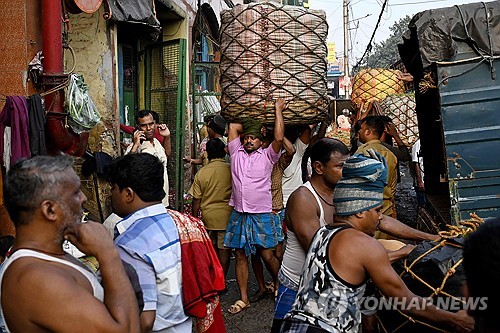 제프리스 "인도 증시, 2030년까지 10조弗로 치솟을 것"_강수지