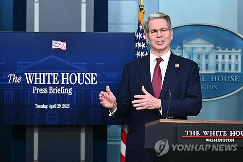 美재무 "관세 철폐해야 할 책임은 중국에 있어"(상보)_최진우