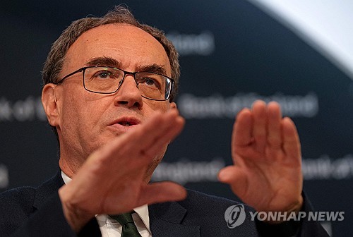 BOE 총재, 통화정책 어려움 호소…"솔직히, 매우 확신이 없었다"_최진우