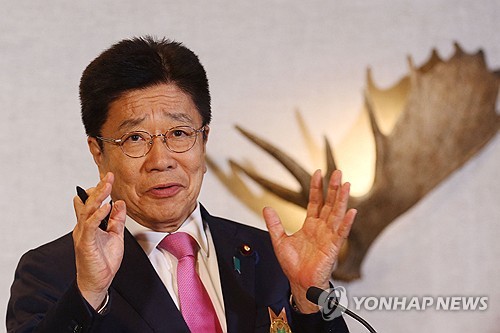 日재무상, 내달 '국채 바이백' 가능성 묻자 "비현실적" 일축_최진우