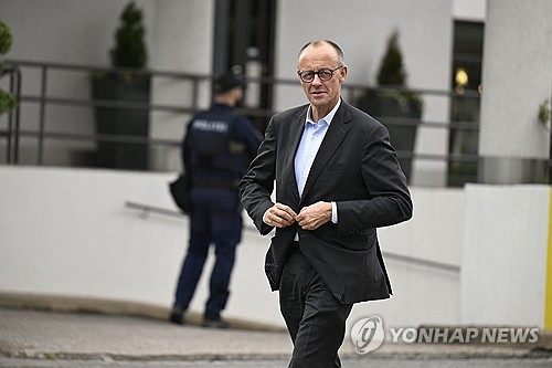 獨 총리 "EU-美 합의 못하면 관세 정책에 보복 불가피"(상보)_이민재