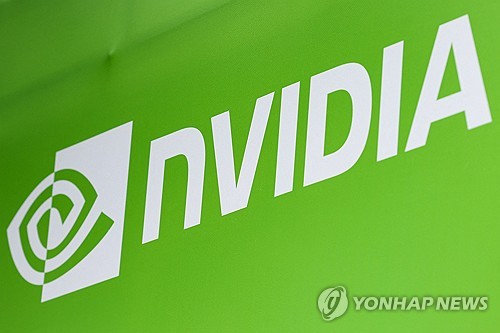 트럼프, 中에 AI 칩 판매 허용에도 베이징 '심드렁'…이유는_윤시윤