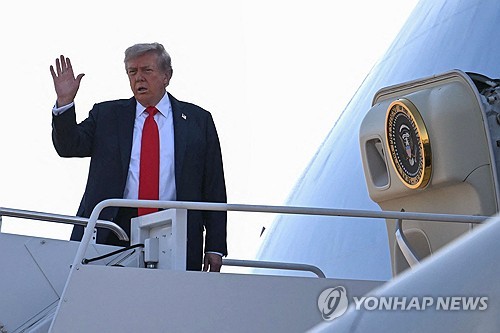 푸틴과 회동 트럼프 "성과가 나올 것…반도체 관세 다음주"(상보)_최진우