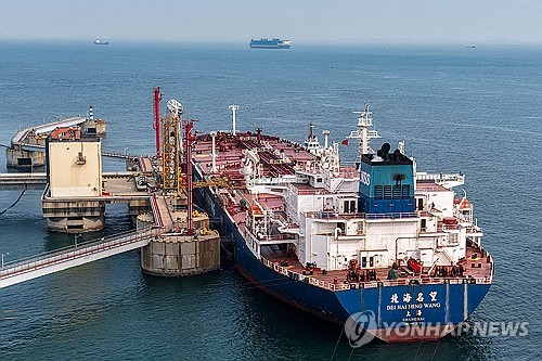 "中, 약 한 달간 상업용 비축유 방출할 가능성"_이민재