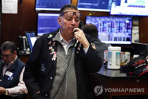 뉴욕증시, 미-이란 협상 가능성 살피며 하락 출발_윤정원
