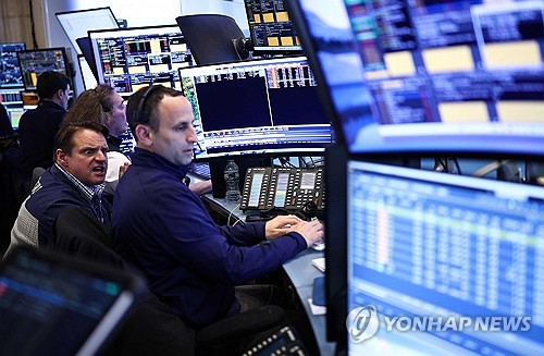 뉴욕증시, 위태로운 휴전 합의에 하락 출발_윤정원