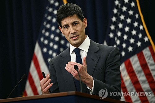 워시 "점도표 안 냈다"…커뮤니케이션·대차대조표 수술 예고(종합)_최진우