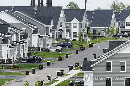 美 주택업계, 파월에 "금리 인상 중단해달라" 촉구_윤영숙