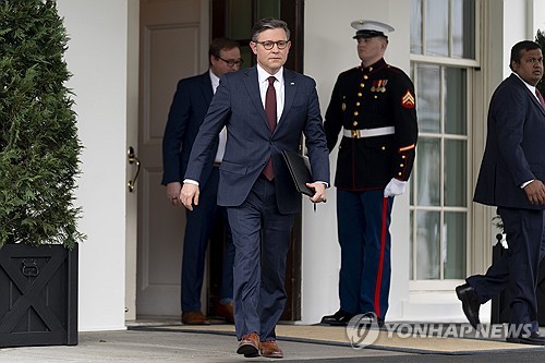 美 의회, 부분적 지출 합의 근접…셧다운 우려는 여전_윤시윤