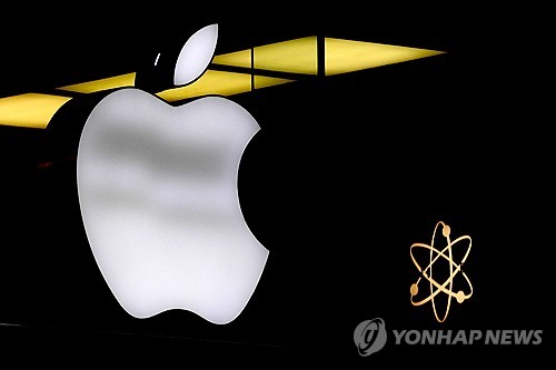 "떨어지는 아이폰 이익률…애플 고성장주 지위 '흔들'"_문정현