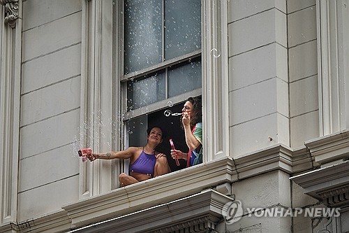 "AI 기술주들, 너무 멀리 너무 빨리 상승…지속 불가능"_강수지