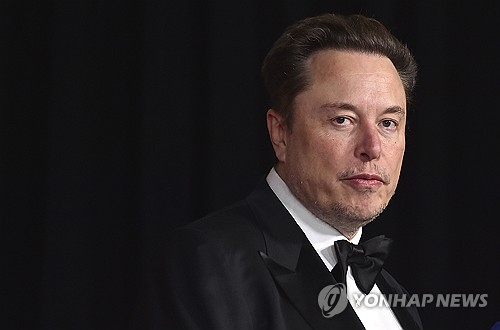 [딜링룸 백브리핑] 머스크 딸 "아빠는 화 잘내고 무정…4년간 대화도 없어"_윤시윤