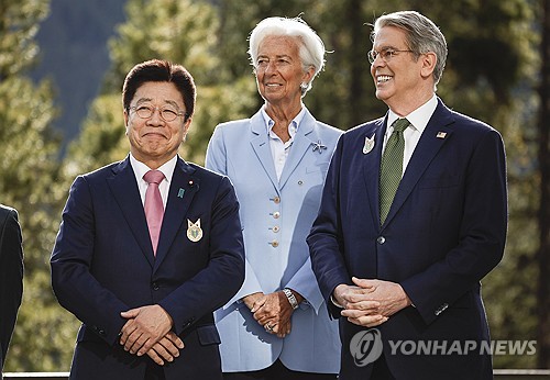 [현장에서] 환율 살얼음판인데…기재부의 '헛발질 vs 전략'_정선미