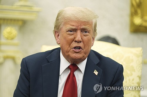 트럼프 "러, 50일내 우크라와 휴전합의 불발시 100% 2차 관세"(종합)_최진우