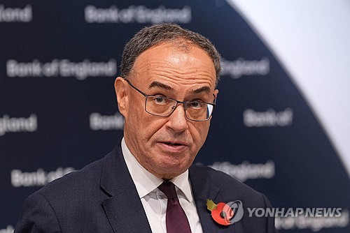 BOE 총재 "인플레 정점이라 믿어…AI 거품 있을 수도"_최진우