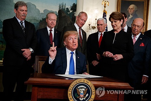 [트럼프 관세 위법] 백악관 "플랜B" 준비…232조·301조·122조 거론_최진우