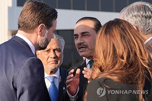 파키스탄 실세 이란 도착…"美 메시지 전달 + 2차 회담 계획 논의"_최진우