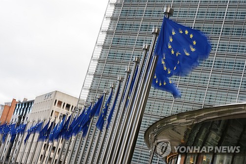 EU, 트럼프 압박 2주 만에 '턴베리 무역협정' 이행키로_이민재
