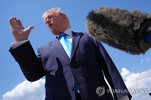 트럼프 "이란 답변 며칠 더 기다릴 것…합의 전까지 제재 완화 안해"(상보)_최진우